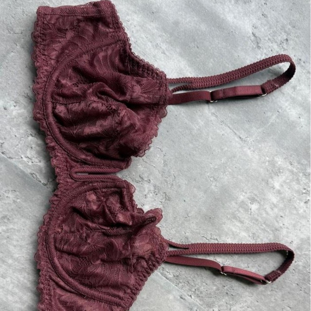 Auden Burgundy Lace Bralette Ruffled Adjustable Straps Intimate Bra 36A